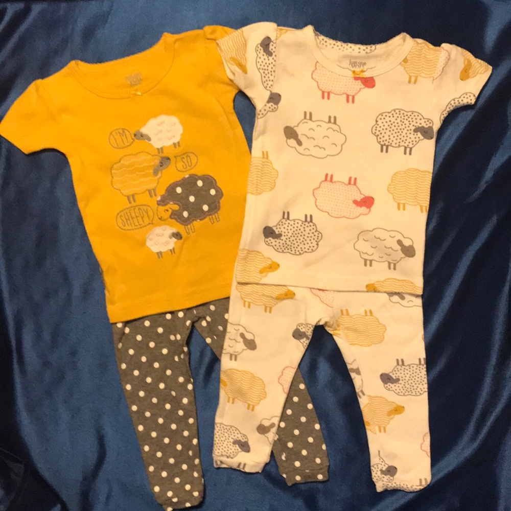 🐑 Carter’s Girls Sheep Pajamas